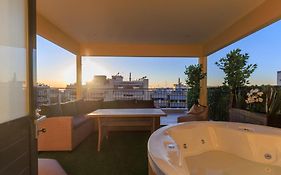 Aiolos Rooftop Juccuzi With View Near New Smyrni Square